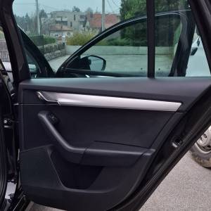 Škoda Octavia Combi 1.6 TDI DSG Top stanje