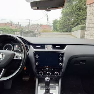Škoda Octavia Combi 1.6 TDI DSG Top stanje