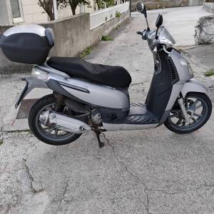Skuter Piaggio Carnaby