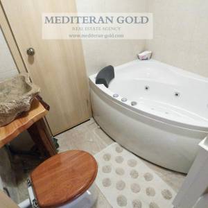 Split, Varoš, prodaje se kompletno renovirana i opremljena kamena kuća