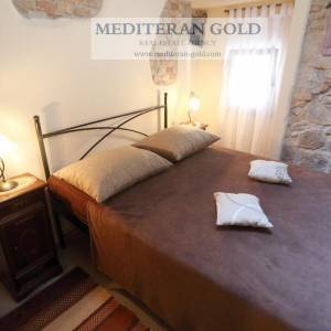 Split, Varoš, prodaje se kompletno renovirana i opremljena kamena kuća