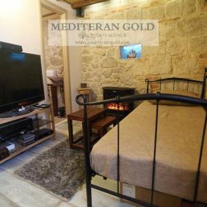 Split, Varoš, prodaje se kompletno renovirana i opremljena kamena kuća