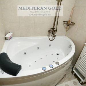 Split, Varoš, prodaje se kompletno renovirana i opremljena kamena kuća