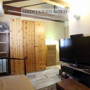 Split, Varoš, prodaje se kompletno renovirana i opremljena kamena kuća