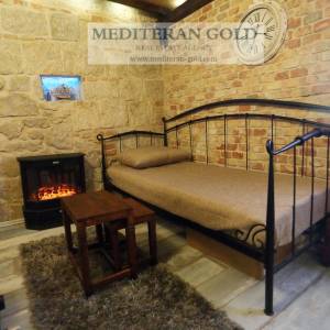 Split, Varoš, prodaje se kompletno renovirana i opremljena kamena kuća