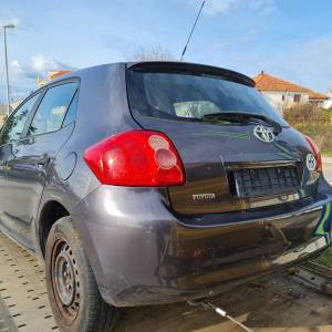 Toyota Auris 1.4 vvti  DIJELOVI