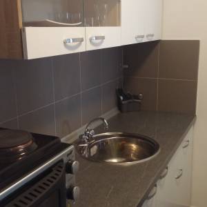 Traži se  cimerica, soba Maksimir Kvaternikov trg,Zagreb