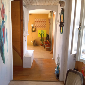 VAROŠ - 2 stana pogled na more, dvor i potencijal nadogradnje