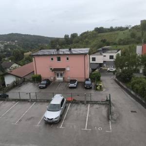 Zagreb - G.Vrapče, 2-sobni stan 65m2, balkon, 2VPM