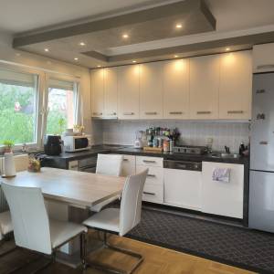 Zagreb - G.Vrapče, 2-sobni stan 65m2, balkon, 2VPM