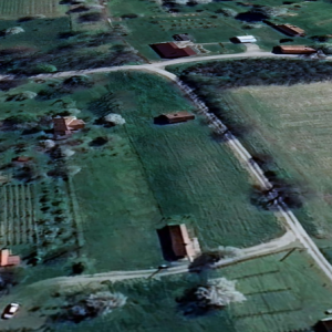 Zemljište s kućom za odmor