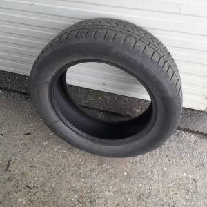 Zimske gume Continental 215/55/17