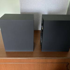 Amphion One15 studijski zvučnici sa Amp100 pojačalom i kablovima