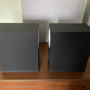 Amphion One15 studijski zvučnici sa Amp100 pojačalom i kablovima