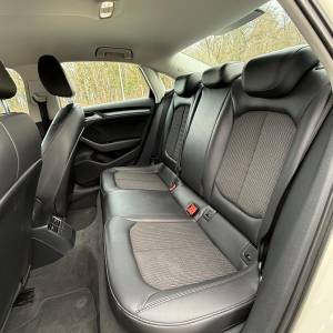 Audi A3 1.6 TDI Ambiente, 2014g, reg 08/26, Multimedija, Alu, Dvozonsk