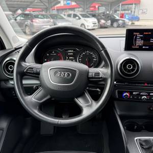 Audi A3 1.6 TDI Ambiente, 2014g, reg 08/26, Multimedija, Alu, Dvozonsk
