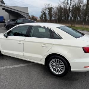 Audi A3 1.6 TDI Ambiente, 2014g, reg 08/26, Multimedija, Alu, Dvozonsk