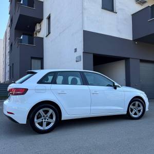 AUDI A3 1.6TDI /131tkm/prvi vlasnik/HR auto/veliki servis/odličan/