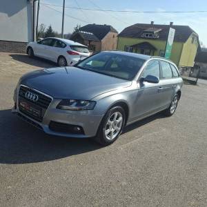 AUDI A4 AVANT 2.0 TDI ATTRACTION