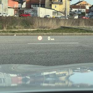 BMW 525D LCI REDIZAJN XDRIVE 218 KS REG GOD DANA M PAKET-HEAD UP-360KA