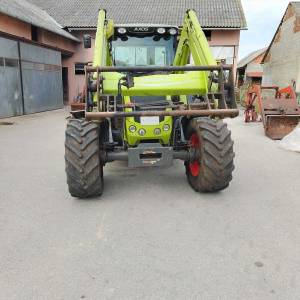 Claas Axos 330