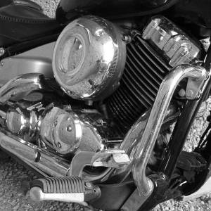 Dragstar 650__14 g.vlasnik_28tkm_reg 5/26_oprema_GRATIS kožna odijela