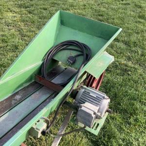 Elevator (transporter) za kukuruz 6m