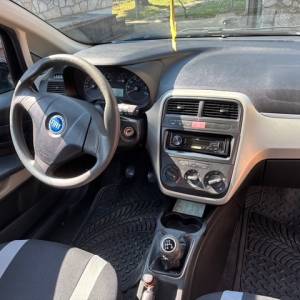Fiat Grande Punto 1,4 57 kW 2006.god reg.do 31/7/26 203000 km,klima