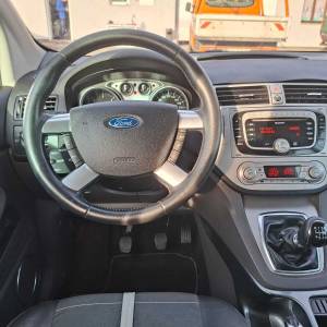 FORD KUGA 2.0 TDCI TITANIUM OPREMA
