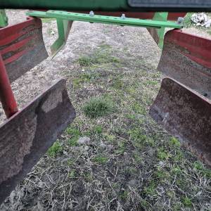 Gredičar - polagač folije