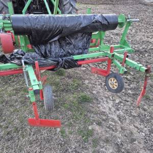 Gredičar - polagač folije