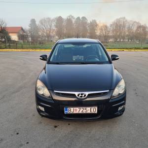 Hyundai i30 1.6 benzin