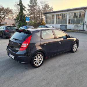 Hyundai i30 1.6 benzin