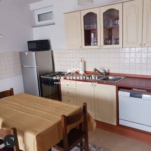 IZNAJMLJUJE SE DVOSOBNI STAN U OSIJEKU