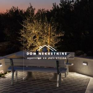 IZNAJMLJUJE SE STAN U MAKARSKOJ