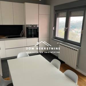 IZNAJMLJUJE SE STAN U ZAGREBU ( VRHOVEC )