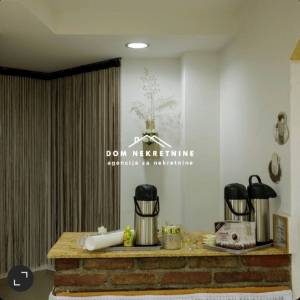 IZNAJMLJUJE SE SVEČANA SALA U OSIJEKU