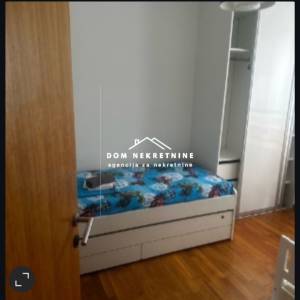 IZNAJMLJUJE SE TROSOBNI STAN U ZAGREBU ( REMETE )