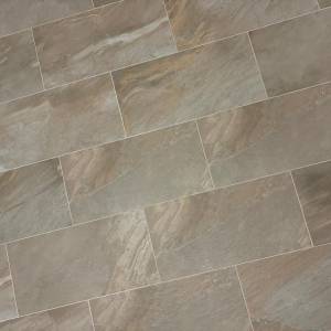 Iznajmljujem garažu na Trešnjevci u neposrednoj blizini Trešnj. placa.