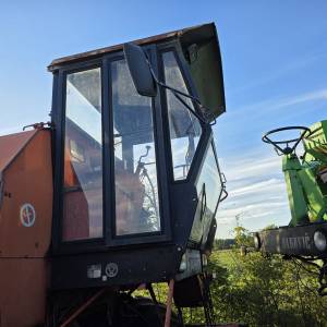 KABINE ZA KOMBAJN
