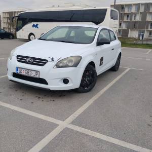 KIA cee'd 1.4 cvvt