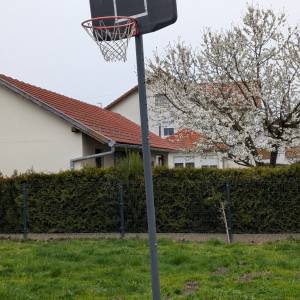 Koš za košarku Decathlon Tramak B100 (220 - 305 cm) – podesivi stalak