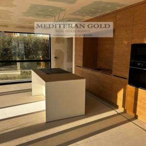 Kuća: Kaštel Gomilica,na dvije etaže,u izgradnji sa planiranim bazenom