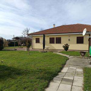 Kuća: Potok, 217.70 m2 (prodaja)