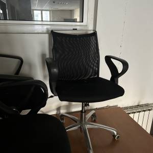 KVATRIĆ - PRILIKA - PRODAJA 3 STOLA, 3 STOLICE I ORMAR ZA URED!