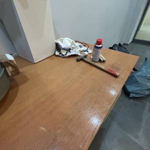 KVATRIĆ - PRILIKA - PRODAJA 3 STOLA, 3 STOLICE I ORMAR ZA URED!