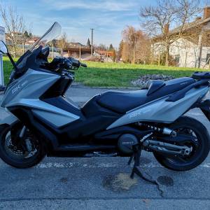 KYMCO AK550, 2017. god., srebrni mat metalik, odličan