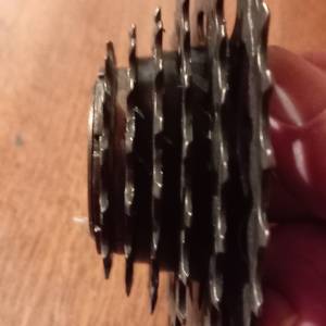 Lancanik sa 6 sajbi za bicikl.