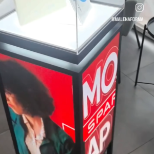 LED display za evente, prezentacije, ducane, knjizare, izloge