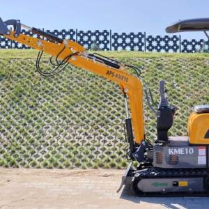 MINI BAGER 1 TONA SA ZAKRETNIM KRANOM